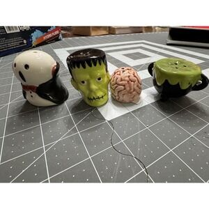 Cracker Barrel Stoneware Mixed Lot Halloween Salt and Pepper Shakers~NWT Set 4